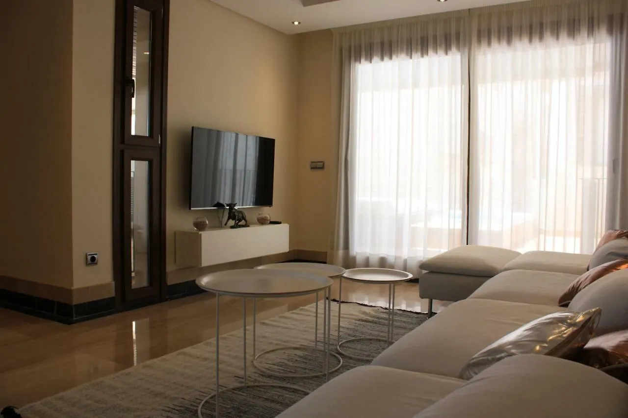 104 - Apartment With Private Swimming Pool Estepona